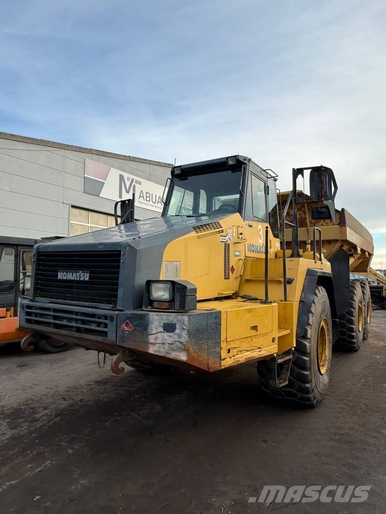 Komatsu HM 400-2 //BJ. 2008/13430/Klima/6X6/ Midjestyrd dumper