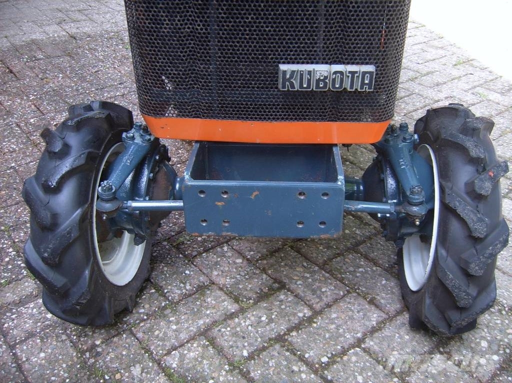 Kubota Bulltra ZB - 10D Traktorok