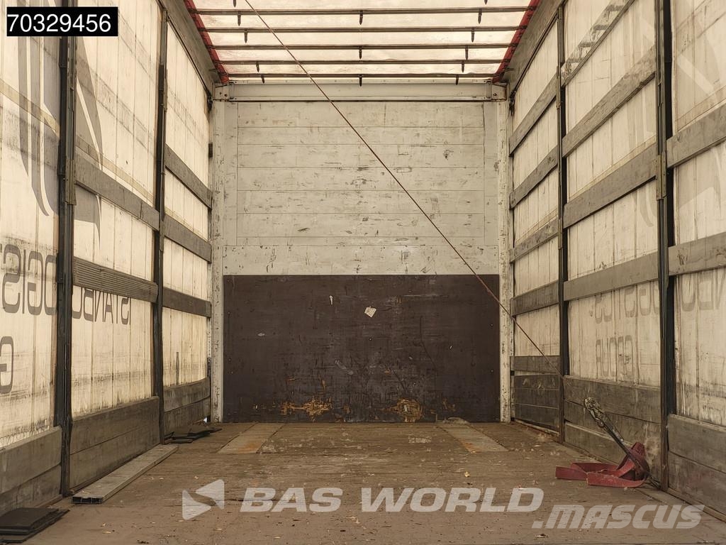 Schmitz Cargobull S3 3 axles SAF Sliding Roof Tents puspiekabes