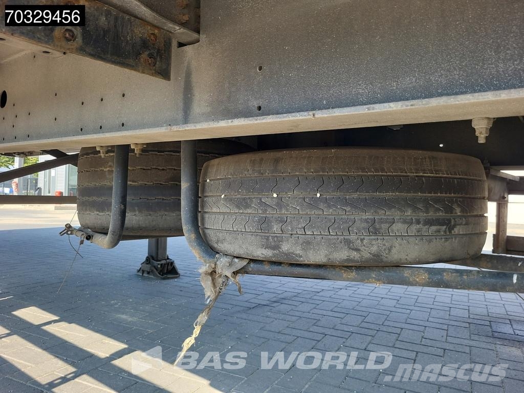 Schmitz Cargobull S3 3 axles SAF Sliding Roof Tents puspiekabes