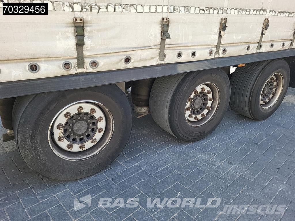 Schmitz Cargobull S3 3 axles SAF Sliding Roof Tents puspiekabes