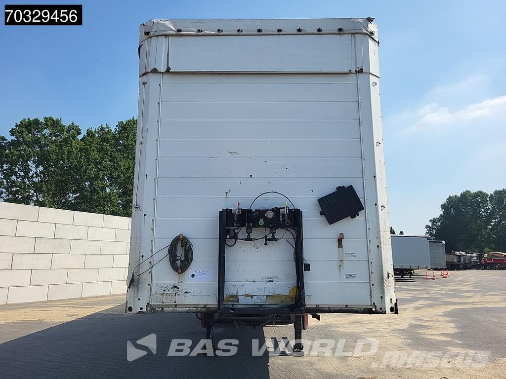 Schmitz Cargobull S3 3 axles SAF Sliding Roof Tents puspiekabes