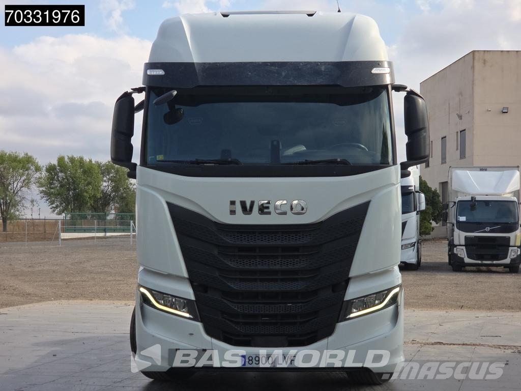 Iveco S-Way 510 4X2 Retarder 2x Tanks ADR Standklima ACC Cabezas tractoras