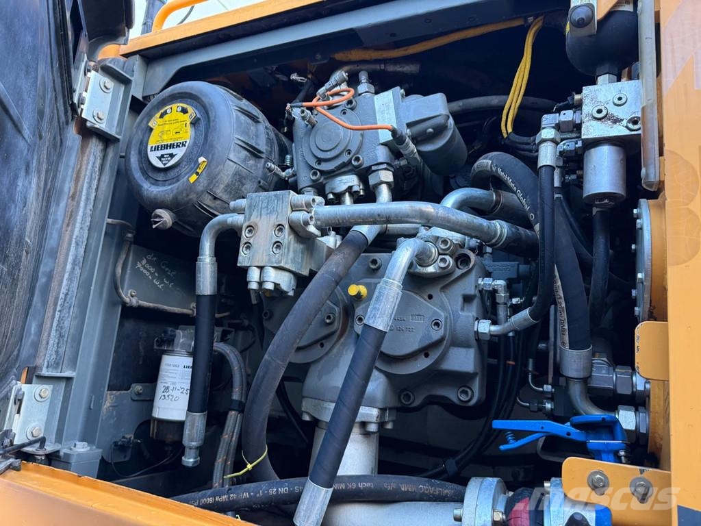 Liebherr R946 Raupenbagger