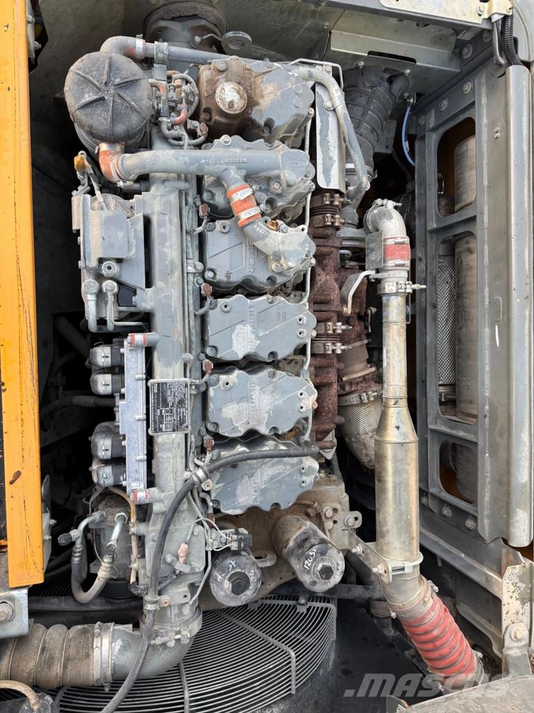 Liebherr R946 Raupenbagger