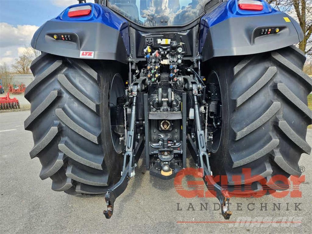 New Holland T7.315 Auto Command Tractors