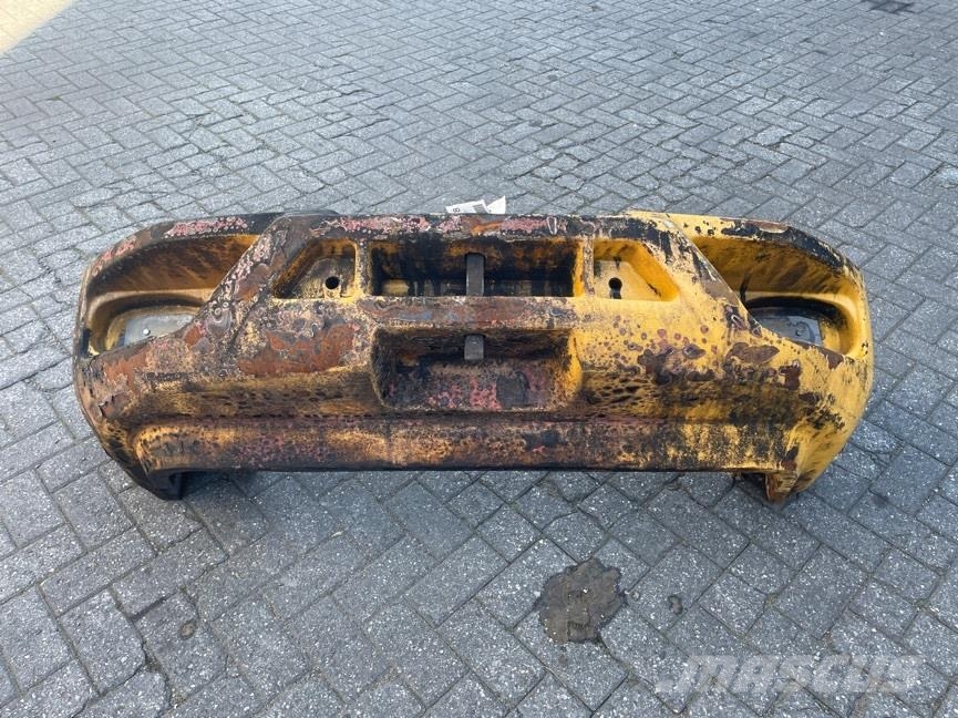 Volvo L30G - Counterweight/Heckgewicht/Contragewicht Chasis y suspención