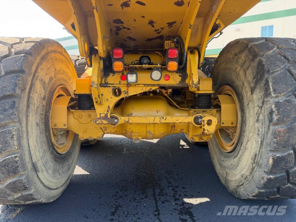 CAT 745 - LOCATED IN GREENVILLE, SC - USA Csuklósdömperek