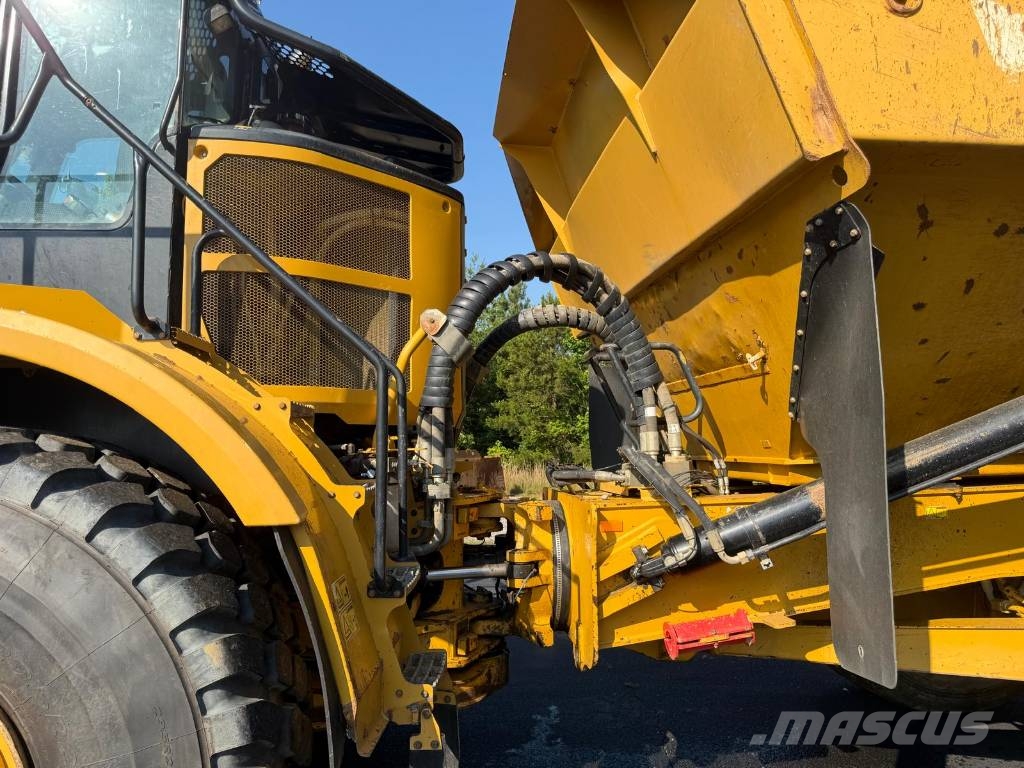 CAT 745 - LOCATED IN GREENVILLE, SC - USA Csuklósdömperek