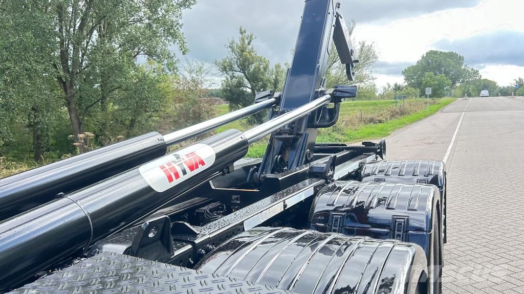 Scania R730 Gestuurd | 4 asser | 20 ton haakarm | kraan p Camion ampliroll