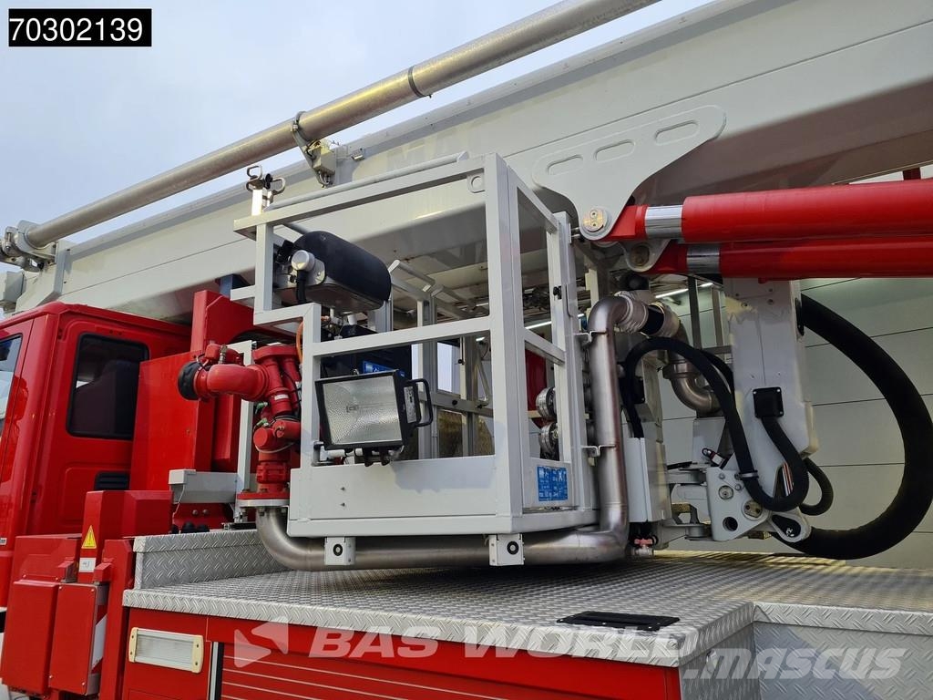 Iveco Eurocargo 180E300 4X2 DEMO Magirus P33 Ladder truc شاحنات حريق