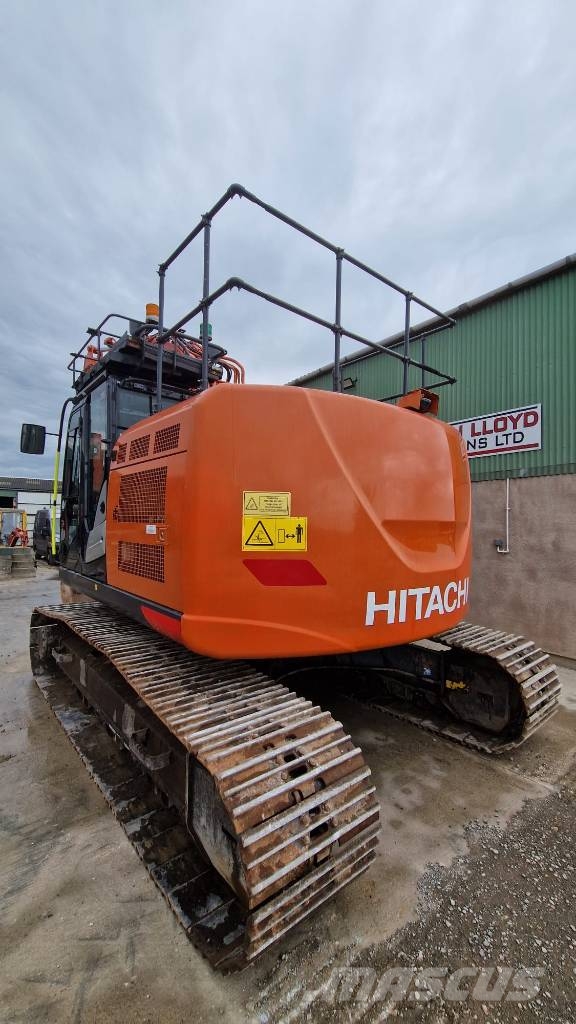 Hitachi Zaxis 225 USR LC Bageri guseničari