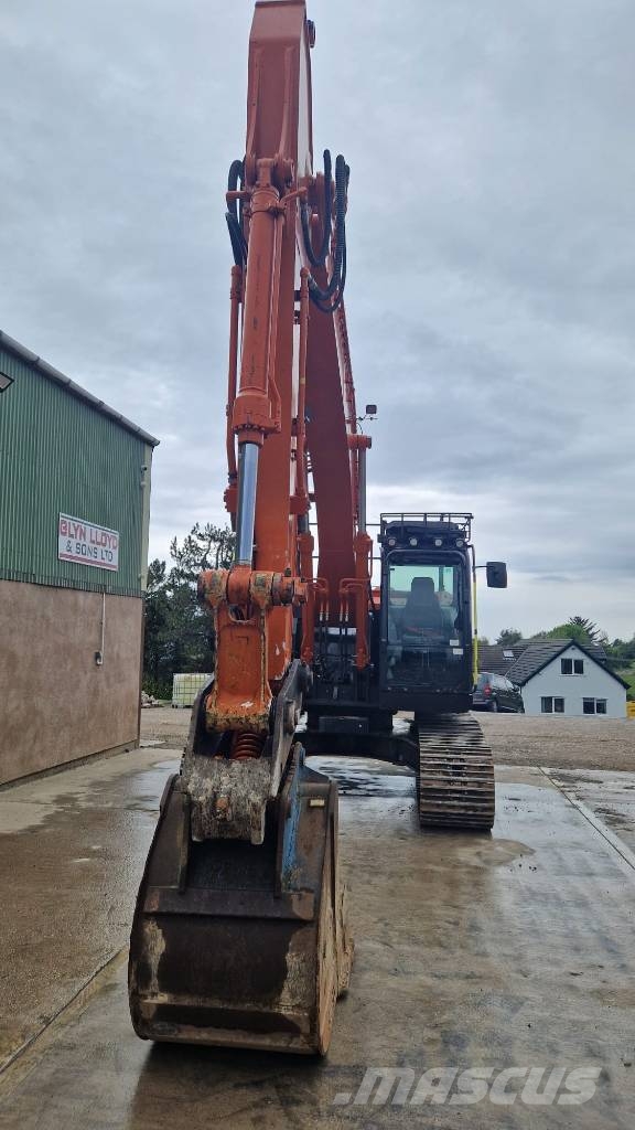 Hitachi Zaxis 225 USR LC Bageri guseničari