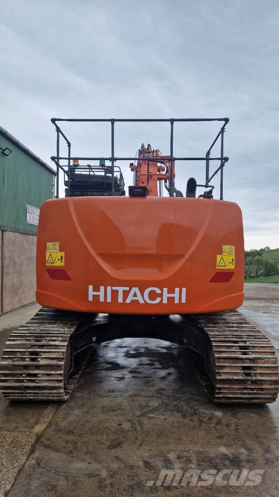 Hitachi Zaxis 225 USR LC Bageri guseničari