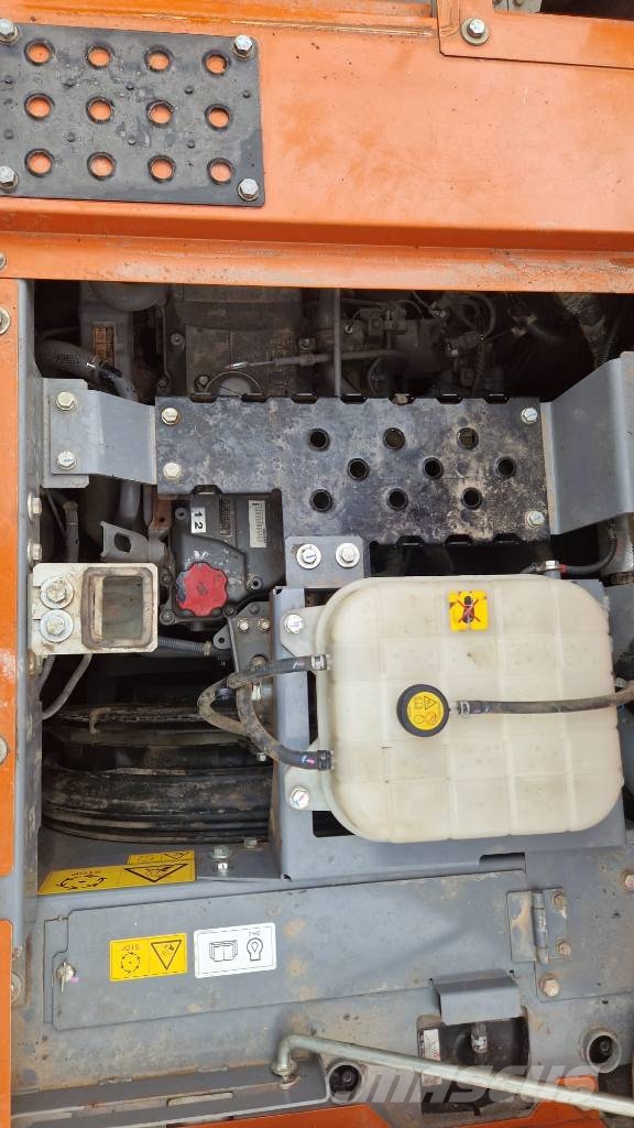Hitachi Zaxis 225 USR LC Bageri guseničari