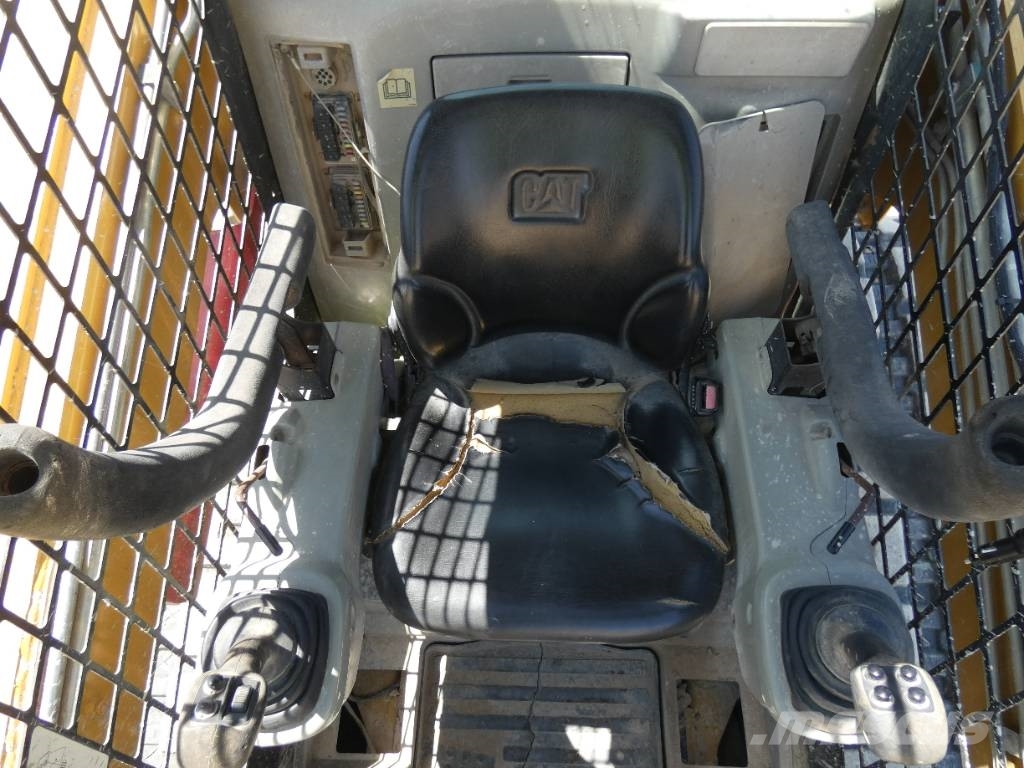 CAT 279 C Ładowarki burtowe