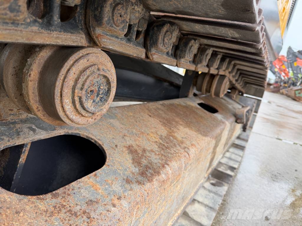 Volvo EC 250 EL Paletli ekskavatörler