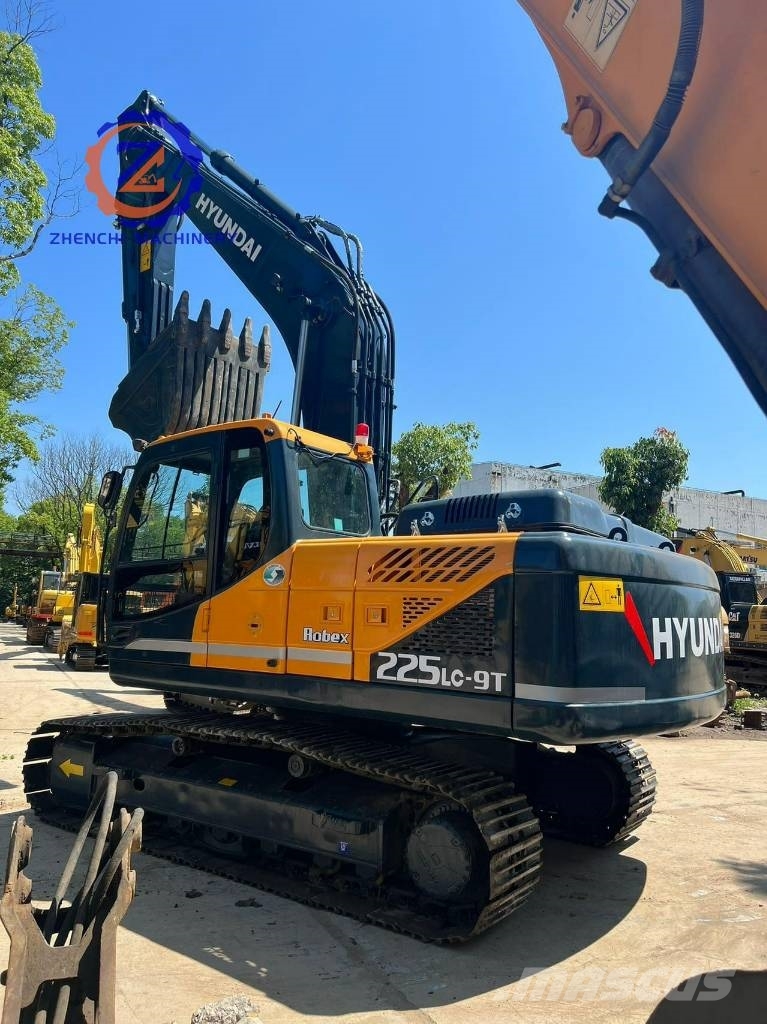 Hyundai Robex 225 LC-9S/22 ton/used حفارات زحافة