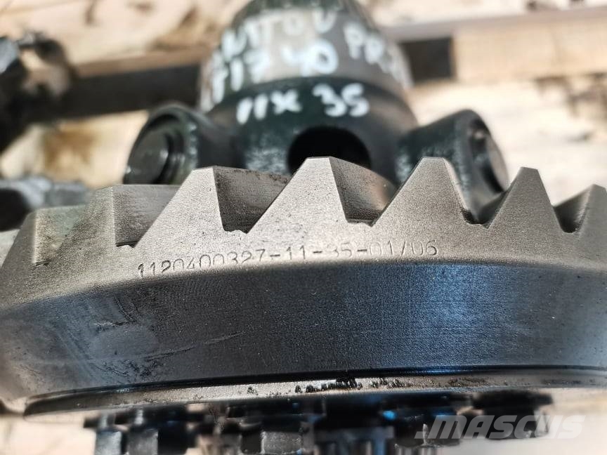 Manitou MT 1740 {Spicer 11X35} differential Axles