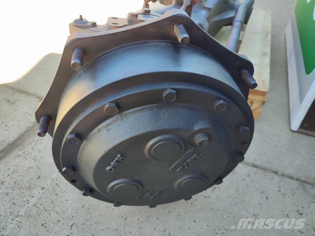 Drive axle 87491151 47698528 Steyr 6175 CVT Steyr 轴