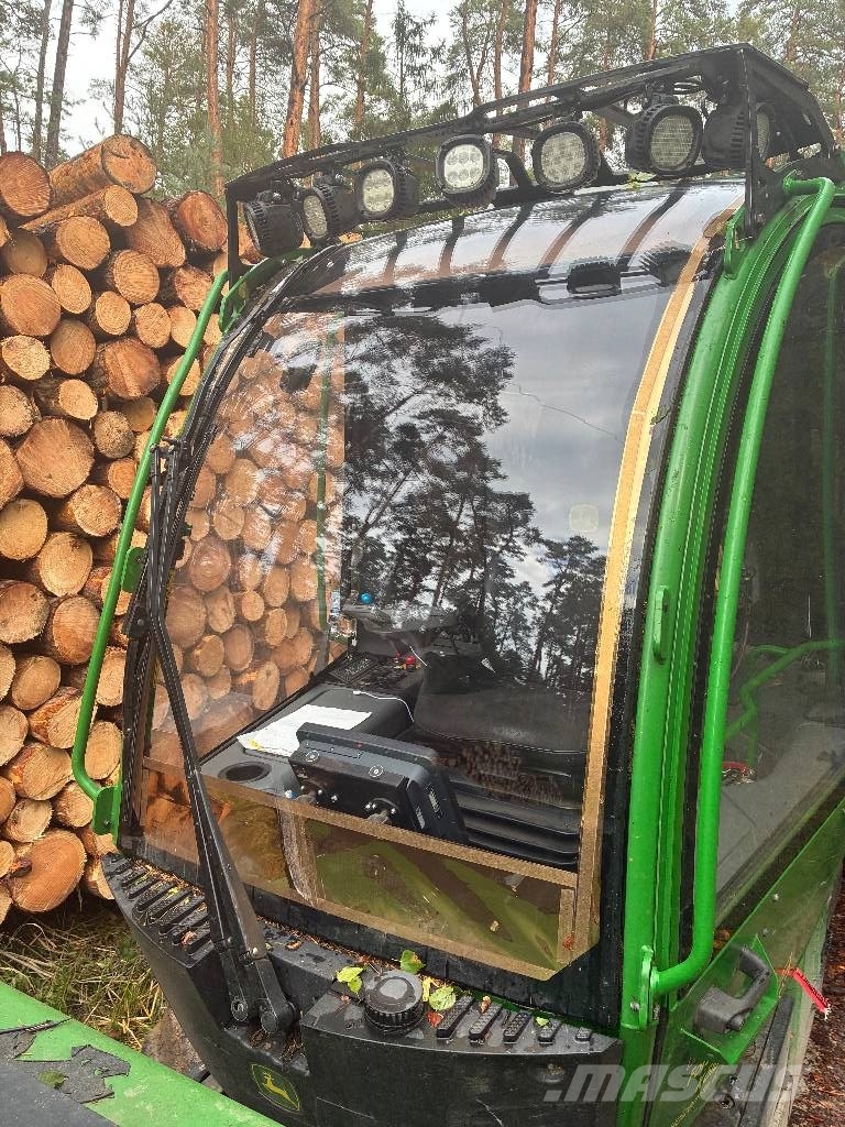 John Deere 1510 E IT 4 Forwarders / Autocarregadores