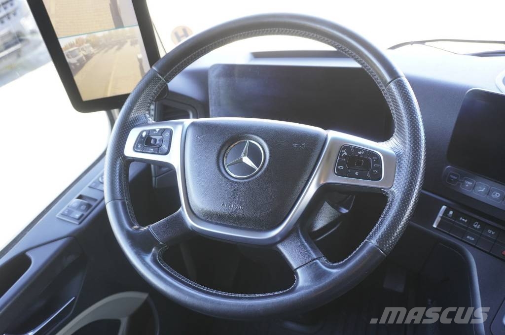 Mercedes-Benz Actros 1835 LS MP5 tractor unit / 150 tho. km Prime Movers