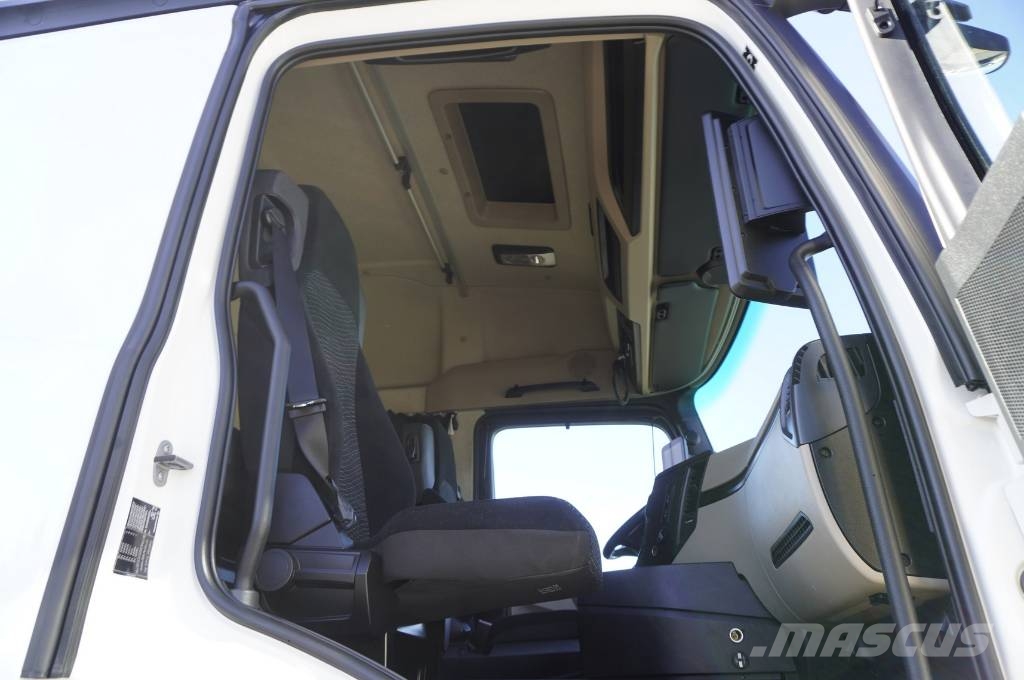 Mercedes-Benz Actros 1835 LS MP5 tractor unit / 150 tho. km Prime Movers