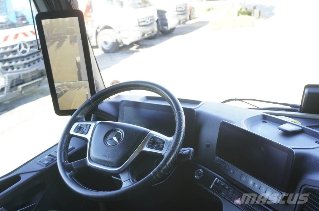 Mercedes-Benz Actros 1835 LS MP5 tractor unit / 150 tho. km Prime Movers