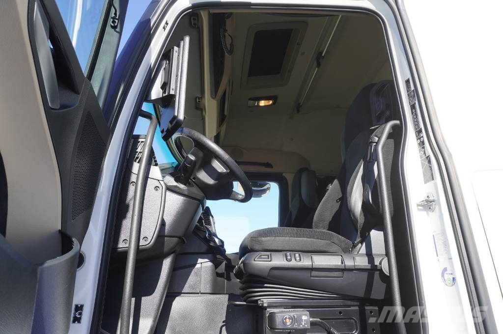 Mercedes-Benz Actros 1835 LS MP5 tractor unit / 150 tho. km Prime Movers