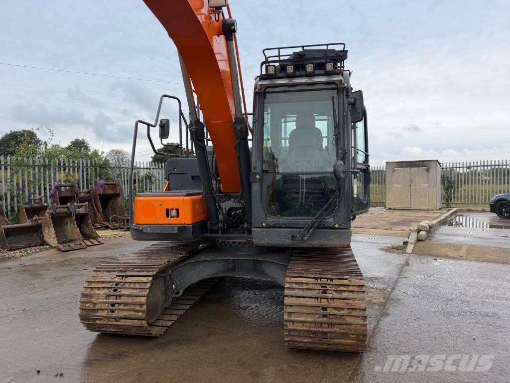 Doosan DX 140 LC-7 Kāpurķēžu ekskavatori