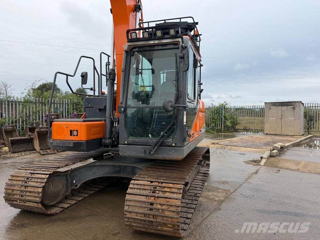 Doosan DX 140 LC-7 Kāpurķēžu ekskavatori