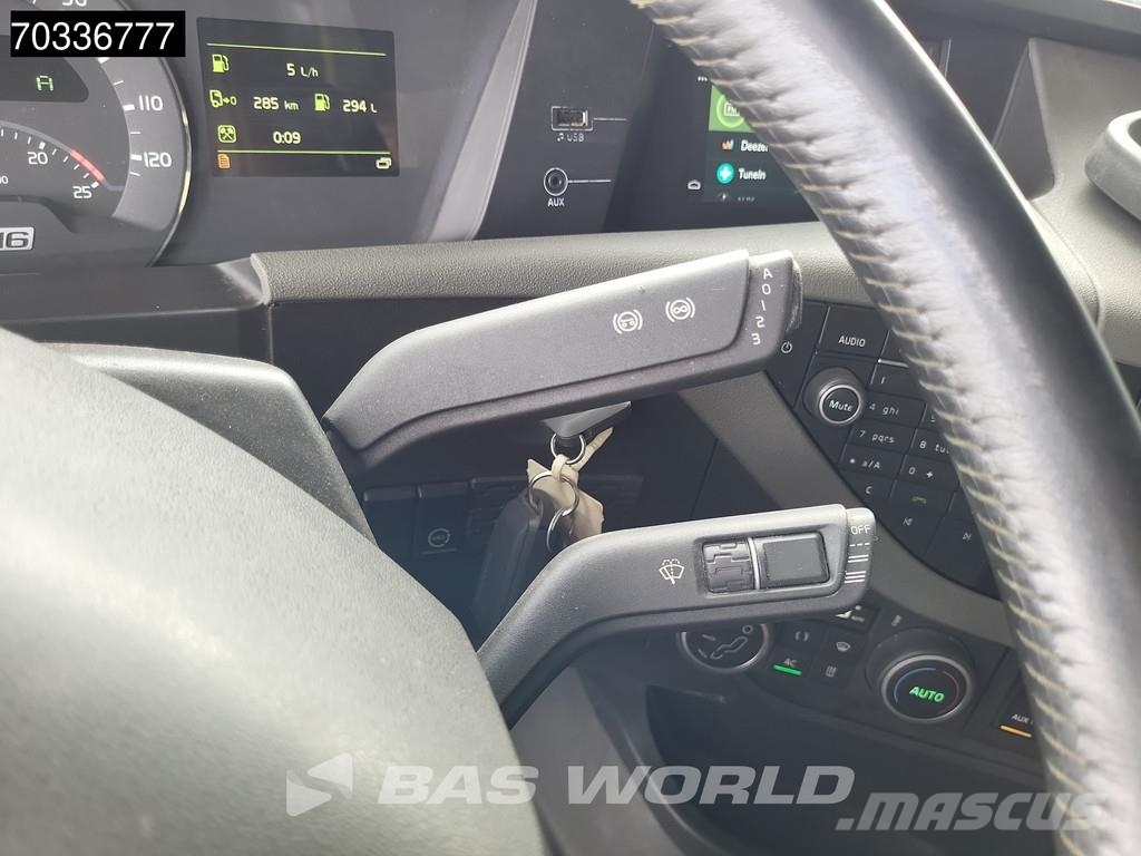 Volvo FH16 550 6X4 Retarder 2x Tanks APK 01-2027 Big-Axl 牵引车