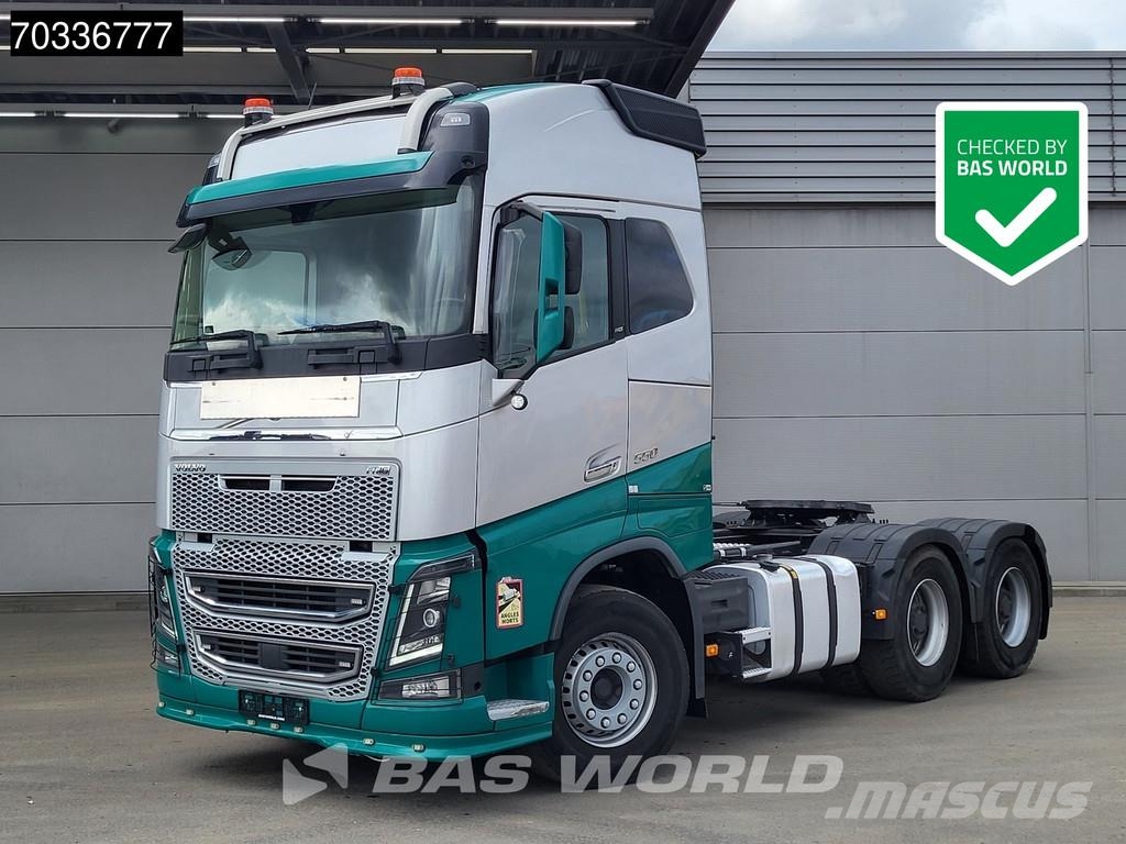 Volvo FH16 550 6X4 Retarder 2x Tanks APK 01-2027 Big-Axl 牵引车