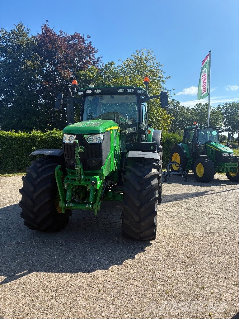 John Deere 6R 195 Traktoren