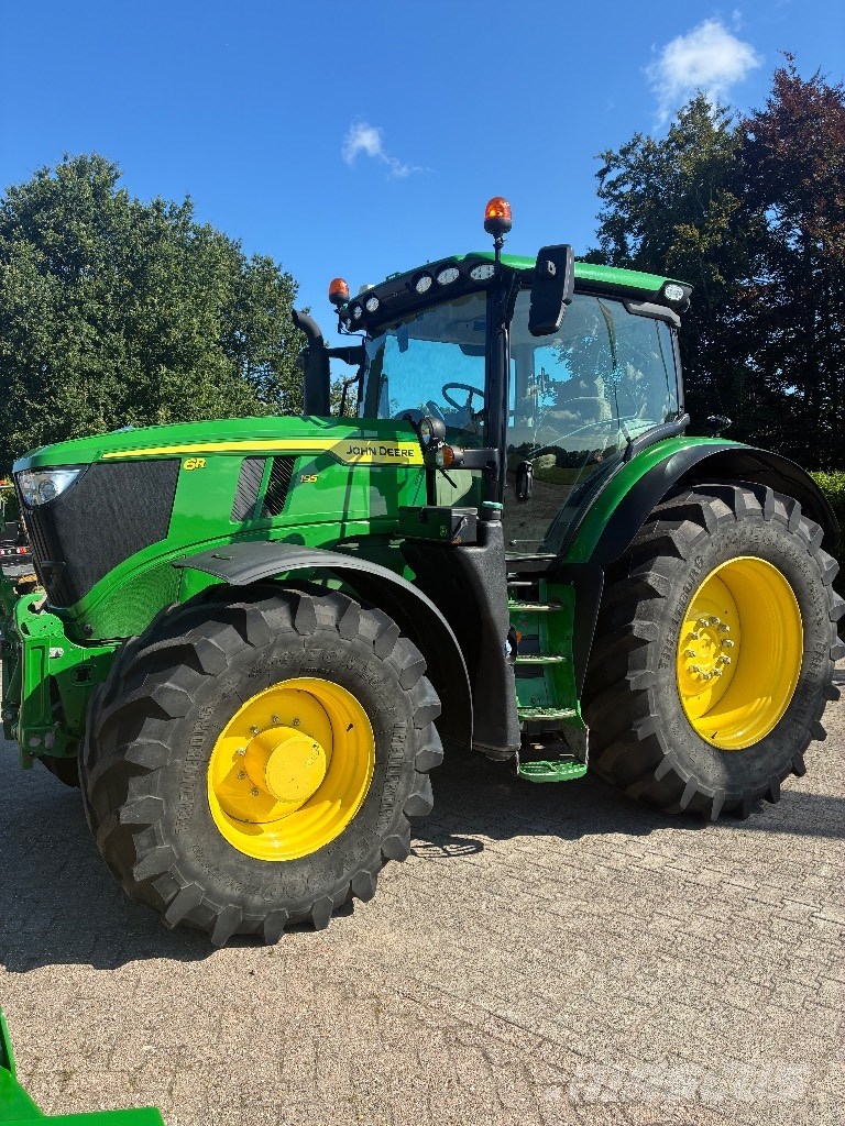 John Deere 6R 195 Traktoren