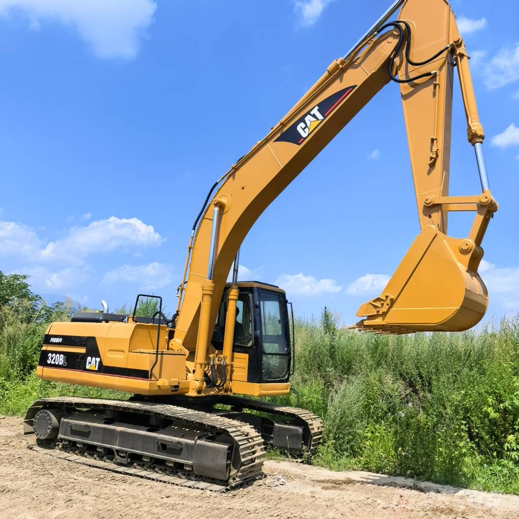 CAT 320 B L Vikšriniai ekskavatoriai