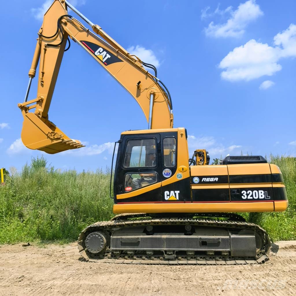 CAT 320 B L Vikšriniai ekskavatoriai