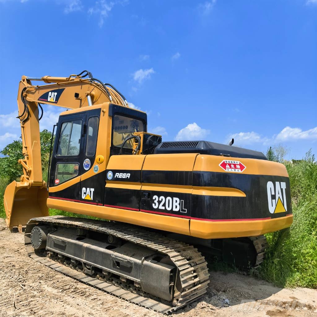 CAT 320 B L Vikšriniai ekskavatoriai
