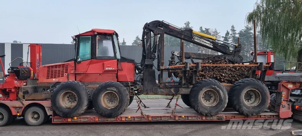 Valmet 890.2 breaking Komatsu / Demonteras Transmission
