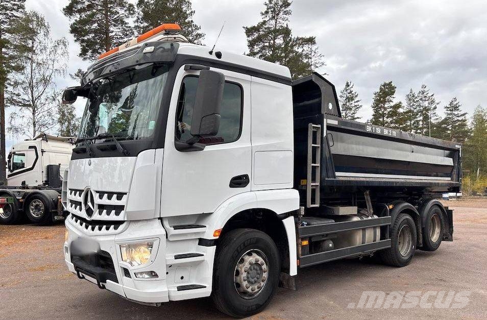 Mercedes-Benz Arocs 2635 Tippbil