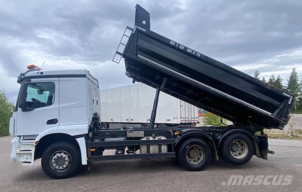 Mercedes-Benz Arocs 2635 Tippbil