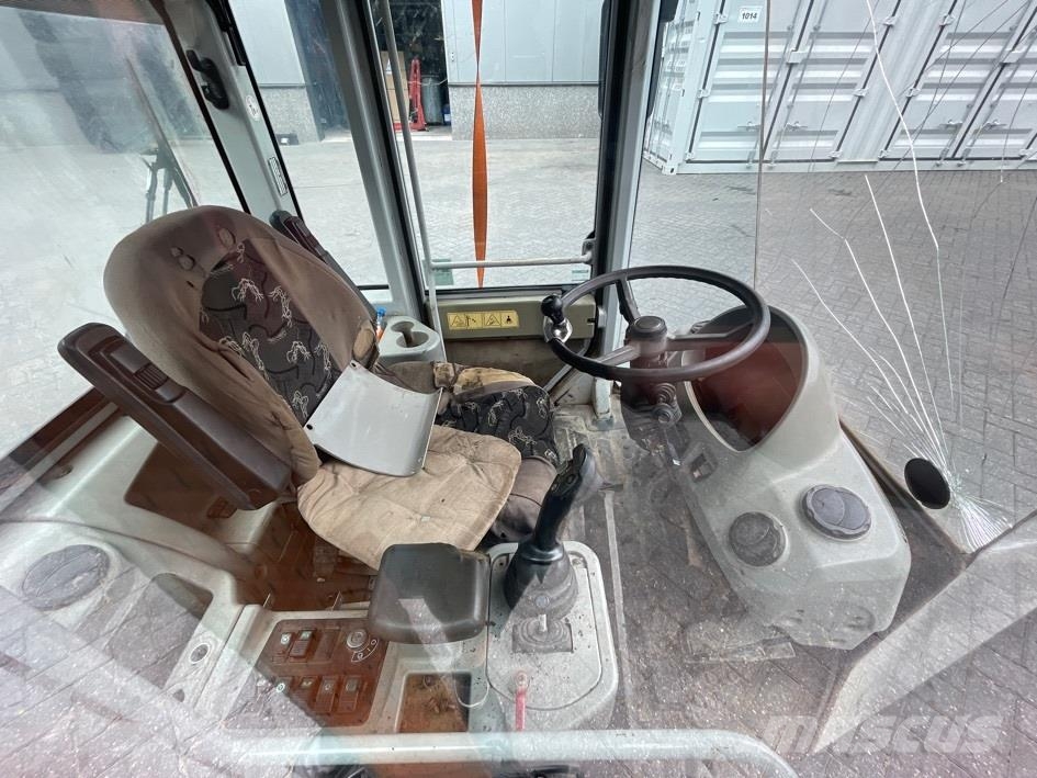 Hyundai HL757-7A-71LB-12012 / 71LB-12013 /71LB-12014-Cabin Cabins and interior