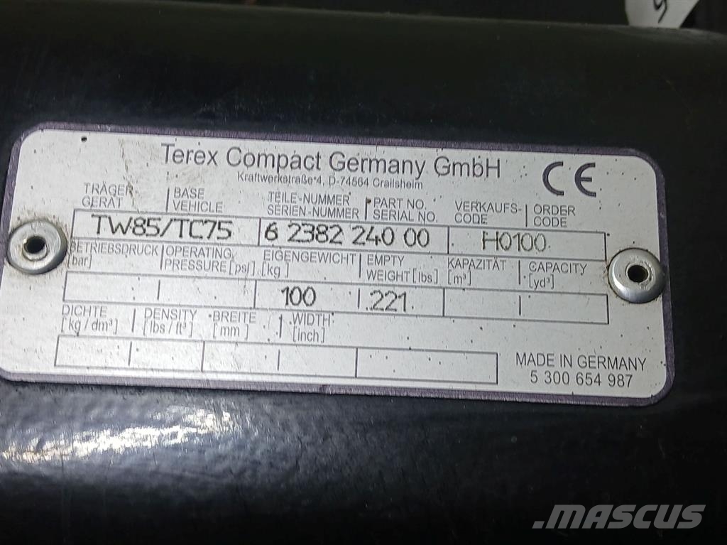 Terex TW85-Yanmar 6238224000-Adapter plate/Adapterplatte موصلات سريعة