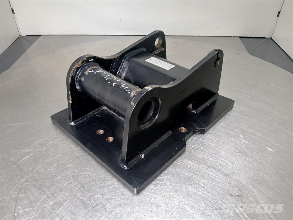Terex TW85-Yanmar 6238224000-Adapter plate/Adapterplatte موصلات سريعة