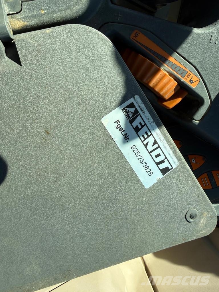 Fendt 927 Vario 927 vario Kompaktni (mali) traktori