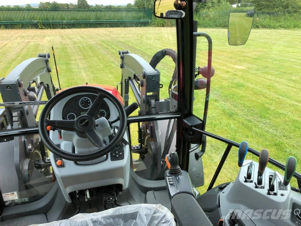 Valtra A135LH TRACTOR 트랙터