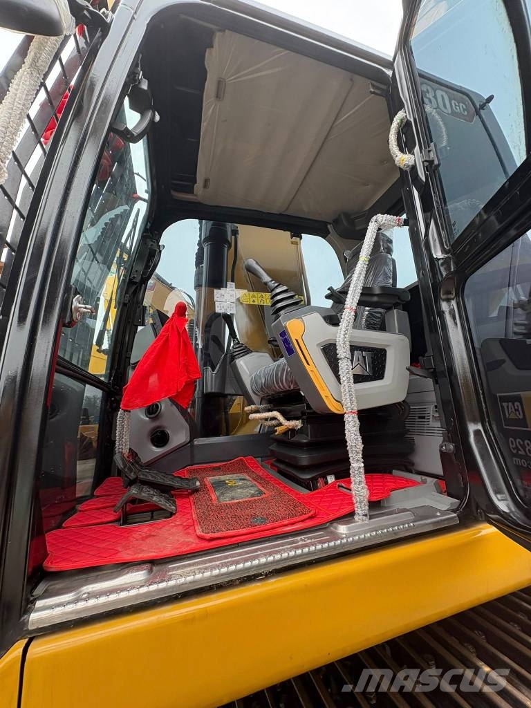 CAT 330 GC Bagri goseničarji