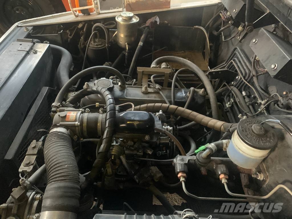 Toyota 2TG20 /02/ V-3520 EO Flughafenausrüstung