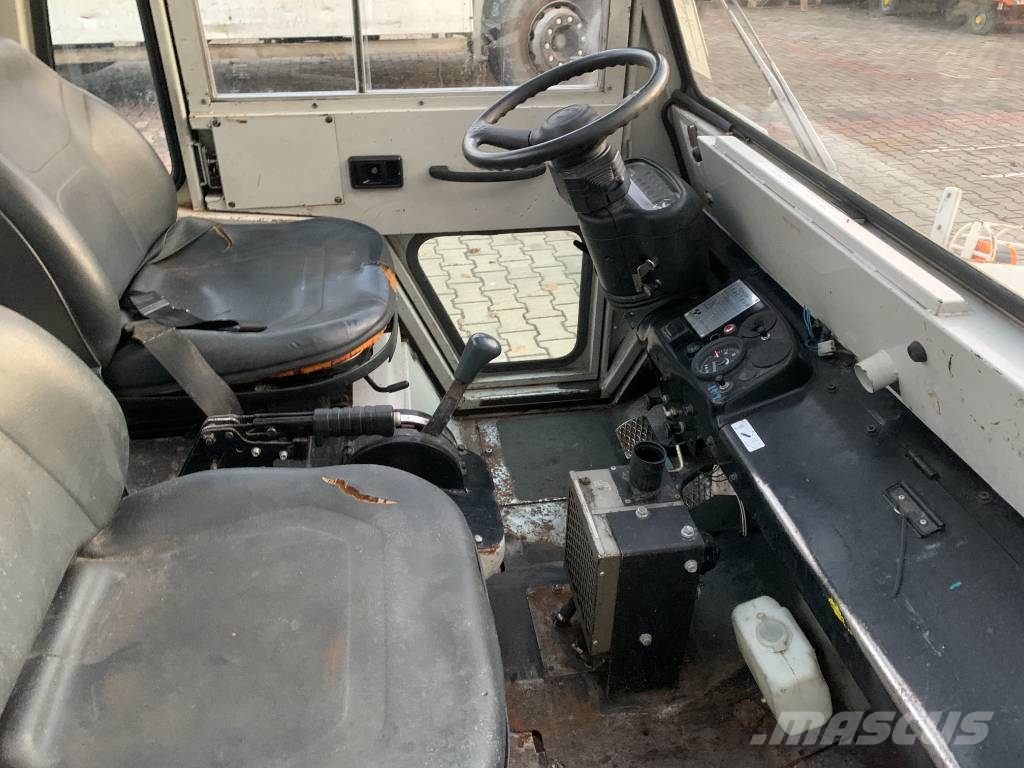 Toyota 2TG20 /02/ V-3520 EO Flughafenausrüstung