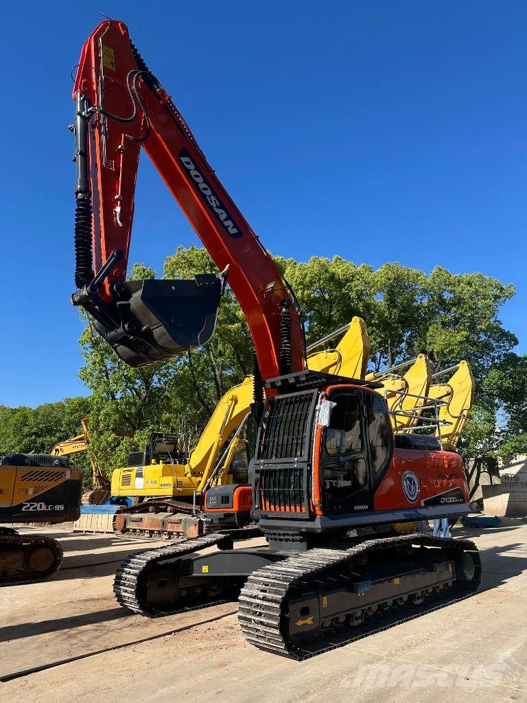 Doosan DX 300 LCA Escavadoras de rastos